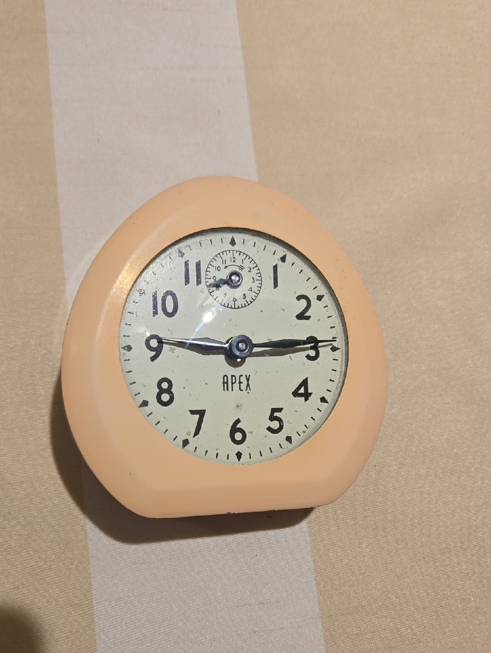 Apex Peach- Pink Colored Retro Round Wall Clock